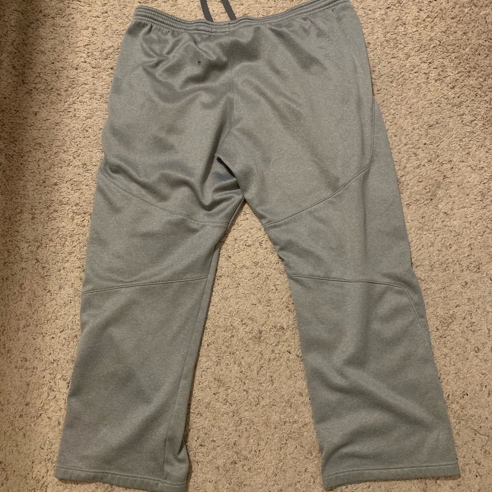 Mens gray Under Armour sweat pants